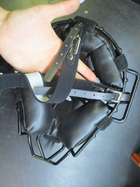 Umpire Catchers Mask