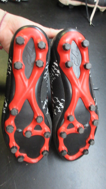 Load image into Gallery viewer, Used Soccer Cleats - Size Youth 7.5
