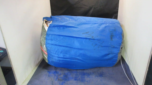 Load image into Gallery viewer, Used Embark 30 Deg Sleeping Bag - rip in bag

