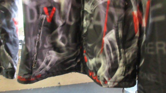 Load image into Gallery viewer, Used Volcom Winter Snow Jacket - Size Medium

