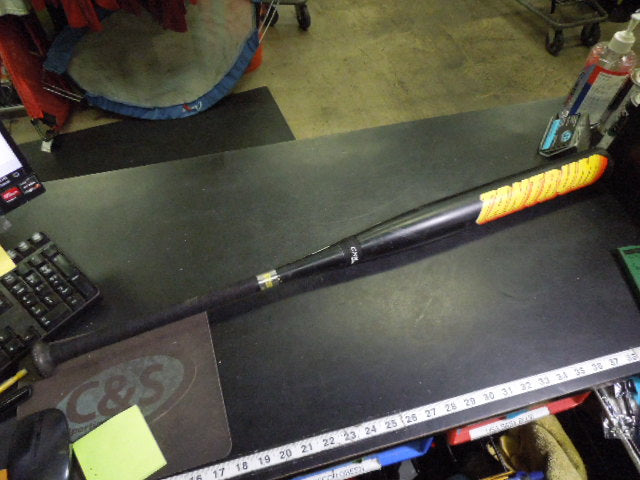 Load image into Gallery viewer, Used Easton Tantrum ESU5TNTL Slowpitch Softball Bat 34 in 26 oz -8
