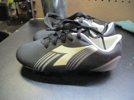 Diadora Soccer Cleats Youth Size 9.5