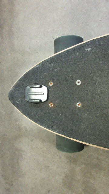 Load image into Gallery viewer, Used Quest 40&quot; Longboard - small tip peeling
