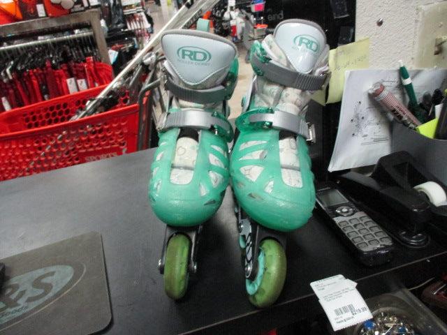 Load image into Gallery viewer, Used Roller Durby Adjustable In - Line Roller Skates
