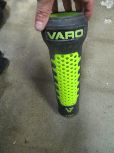 Load image into Gallery viewer, Used Varo ARC Bat Training Weight, 12oz, for Softball
