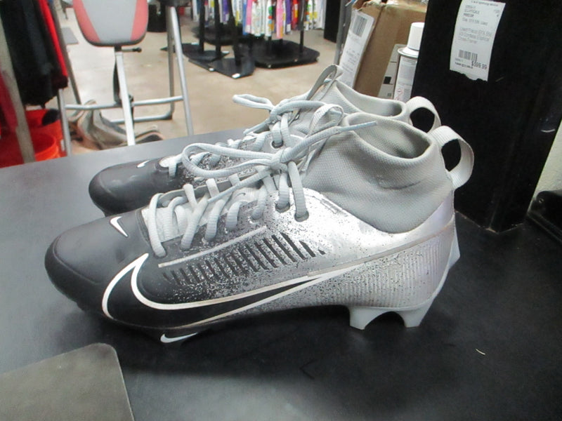 Load image into Gallery viewer, Used Nike Vapor Size 9 Football Cleats
