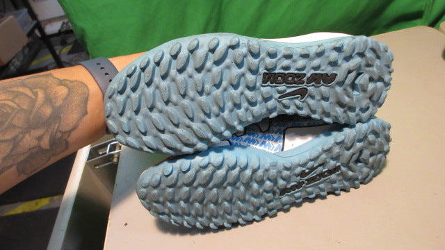 Load image into Gallery viewer, Used Nike Air Zoom Youth 2 Indoor Soccer Cleats
