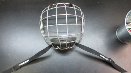 Used Bauer True Vision 1 FM2100 Hockey Mask - Medium