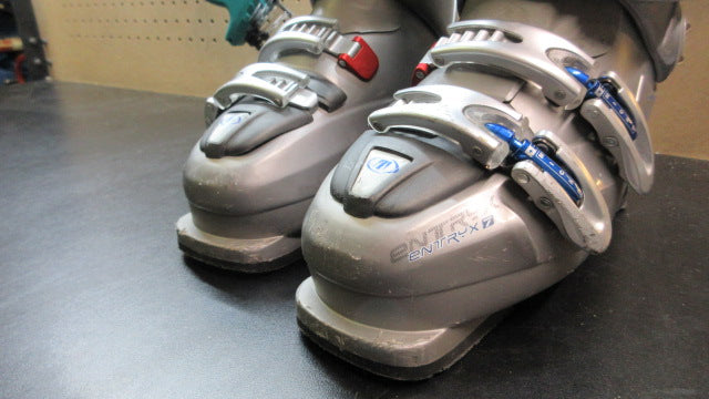 Load image into Gallery viewer, Used Tecnica Entry X 7 Ski Boots - Size 23.0-23.5
