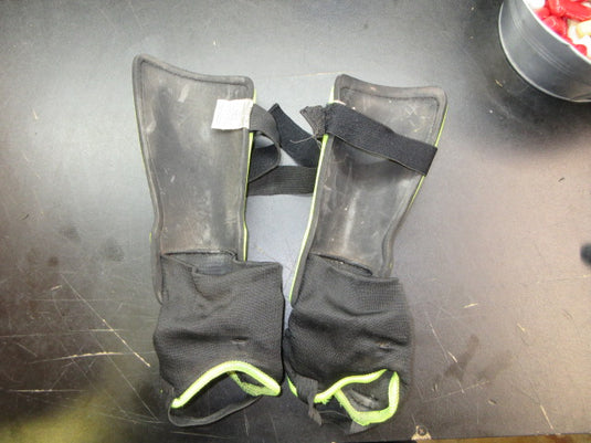 Used Vizari Soccer Shin Guards - Size Youth Large