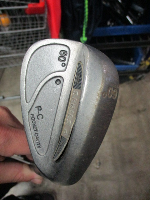 Load image into Gallery viewer, Used Pinemedow Series 6 60 Deg Wedge - RH
