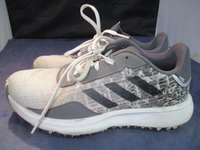 Load image into Gallery viewer, Used Adidas Golf Shoes Kids Size 4.5
