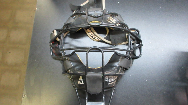 Load image into Gallery viewer, Used All-Star FM25LMX Catcher  Face Mask - Heavy Wear, Needs New Straps
