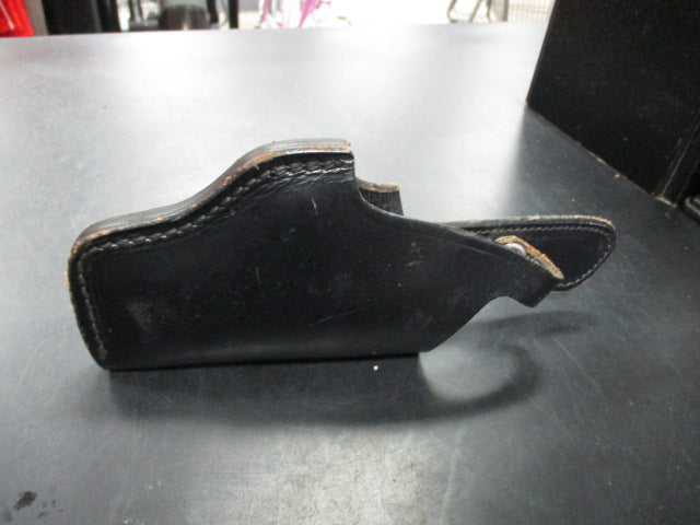 Load image into Gallery viewer, Used Federal Man Gun Hip Holster
