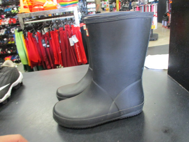 Load image into Gallery viewer, Used Hunter Size Kids 12 Rain Boots
