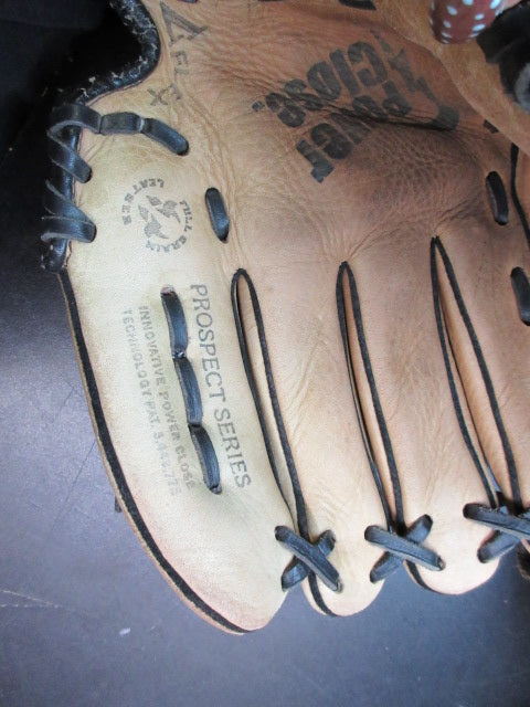 Load image into Gallery viewer, Used Mizuno Power Close Prospect Series 11.5" Glove - RHT
