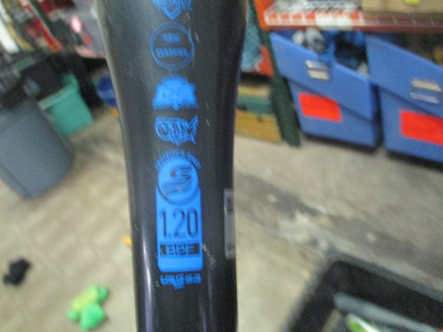 Load image into Gallery viewer, Used Demarini Zenith Fastpitch Bat 31" 18 oz -13
