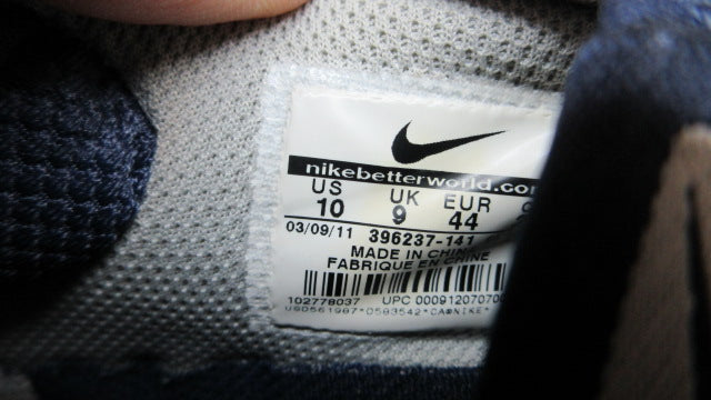 Load image into Gallery viewer, Used Nike Super Speed Football Cleats - Size 10
