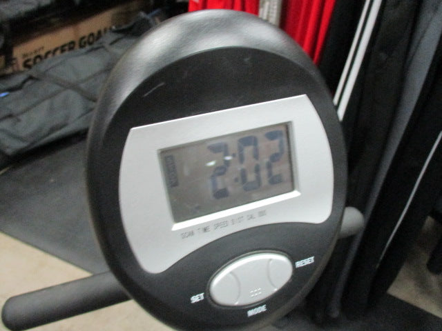 Load image into Gallery viewer, Used Marcy Me-709 Recumbent Bike
