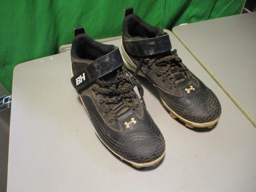 Used UnderArmour BH Cleats Size 8
