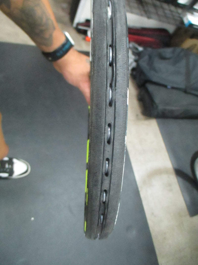 Load image into Gallery viewer, Used Babolat Pure Aero 27&quot; Tennis Racquet

