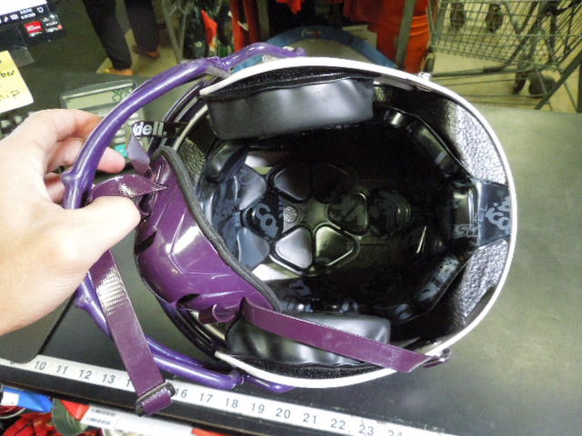 Load image into Gallery viewer, Used Schutt F7 Air  Elite Youth Helmet Size Medium Last Cert 2026 Jaw Pads BC
