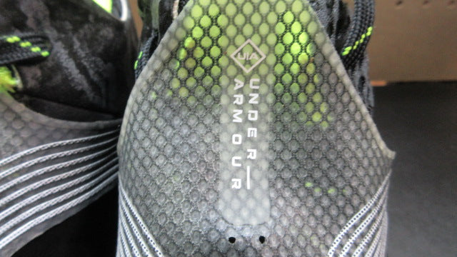 Load image into Gallery viewer, Used Under Armour Football Cleats - Mens Size 11 - Black/Green

