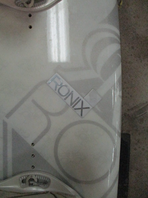 Load image into Gallery viewer, Used Ronix II 1.0 Womens Wakeboard Size W 6-7 131cm
