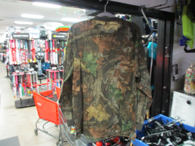 Load image into Gallery viewer, Used Wrangler Camo Long Sleeve Size XL
