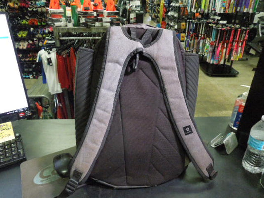 Used Demarini OG Voodoo BB SB Bat Backpack 1 Zipper Missing