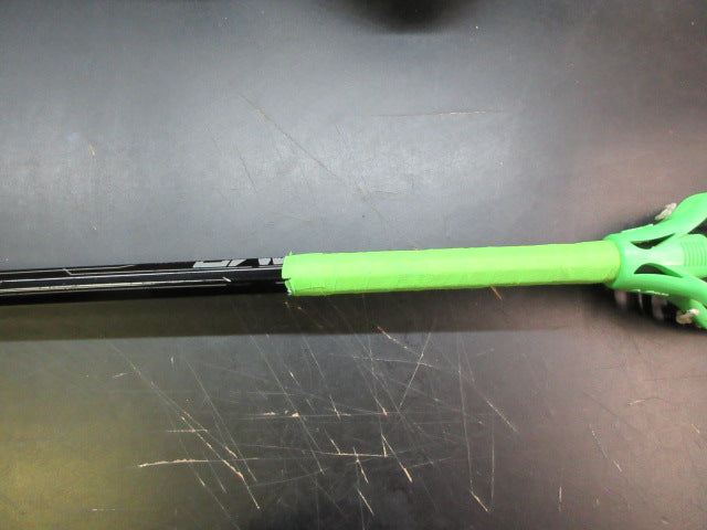 Load image into Gallery viewer, Used AV8U Lacrosse Stick - 41"
