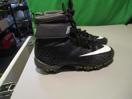 Used Nike Force Savage Size Youth 2 Football Cleats