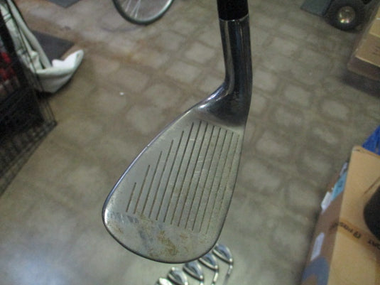 Used Wilson staff D7 IRON SET RH 5-PW-SW-GW Steel Shaft