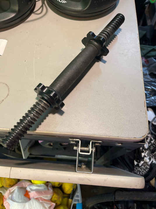 Used Standard curl bar with spin on collars