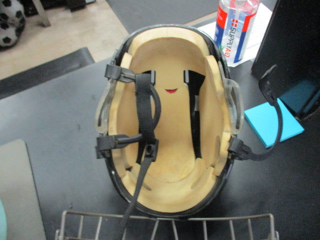 Load image into Gallery viewer, Used Bauer BHH4500S Hockey Helmet Size Small
