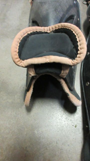 Used Under Armour Victory UALG2-SRVS Catcher's Shin Guards - wear