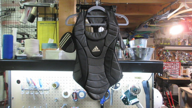 Load image into Gallery viewer, Used Adidas Catchers Chest Protector
