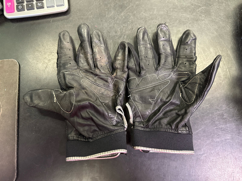 Load image into Gallery viewer, Heavy Use Franklin Shock X Adult Batting Gloves Size Large
