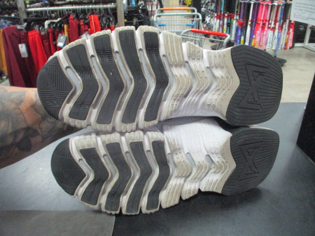 Load image into Gallery viewer, Used Nike Free Metcon 3 Size 10 Running Shoes
