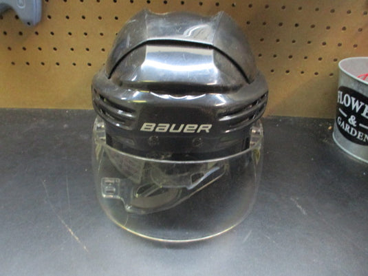 Used Bauer 7500 Adjustable Hockey Helmet