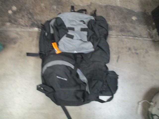 Load image into Gallery viewer, Teton Explorer 65 5lb Pack 65 Liter Weist 28"-70" Gray/Black
