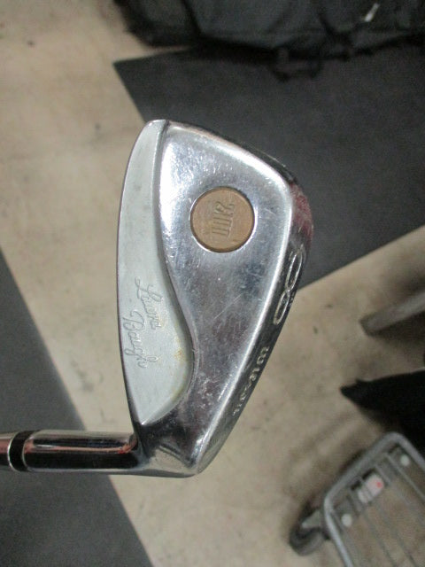 Load image into Gallery viewer, Used Wilson 2100 Laura Baugh Ladies 7 iron - RH
