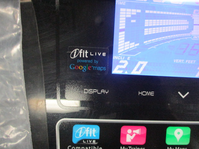 Load image into Gallery viewer, Used Nordictrack C900 Pro Folding Treadmill
