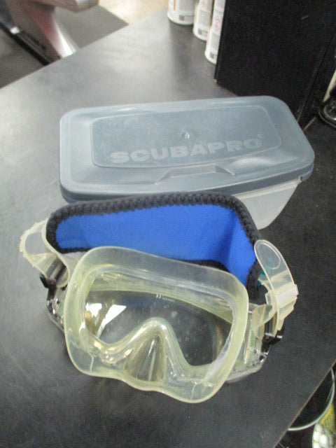 Used Scuba Pro tempered diving mask with case some use