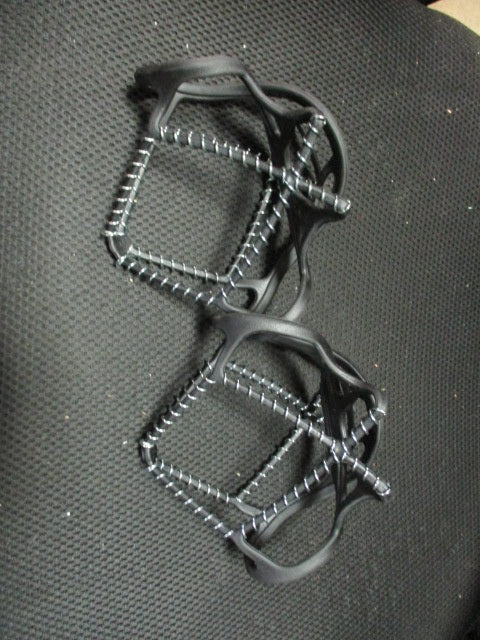 Load image into Gallery viewer, Used Yaktax Walk Traction Device

