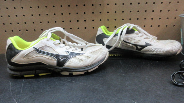 Load image into Gallery viewer, Used Mizuno Women's Player's Trainer 2 Softball Turf Shoe - Size 6.5

