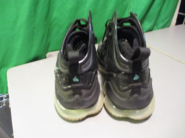 Load image into Gallery viewer, Used Nike Lebron 19 (GS) Size 9.5 Basketball Shoes
