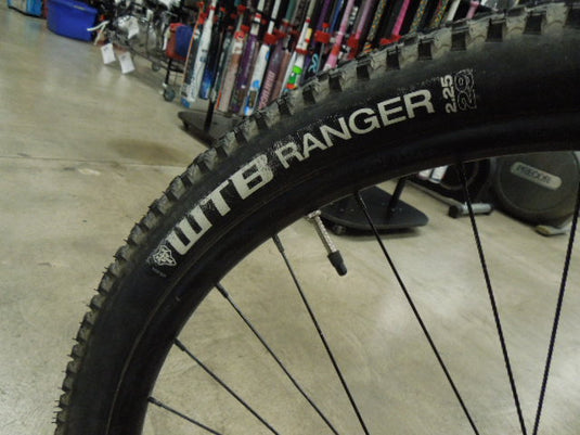 Used Rocky Mountain Fusion 10 Mountain Bike 17" 29"