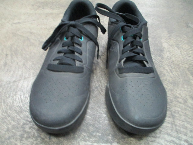 Load image into Gallery viewer, Used Giro Latch Mountain Bike Shoes Size 45
