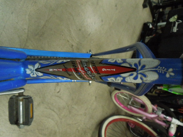 Load image into Gallery viewer, Vintage Electra Hawaii Girls Blue Beach Cruiser
